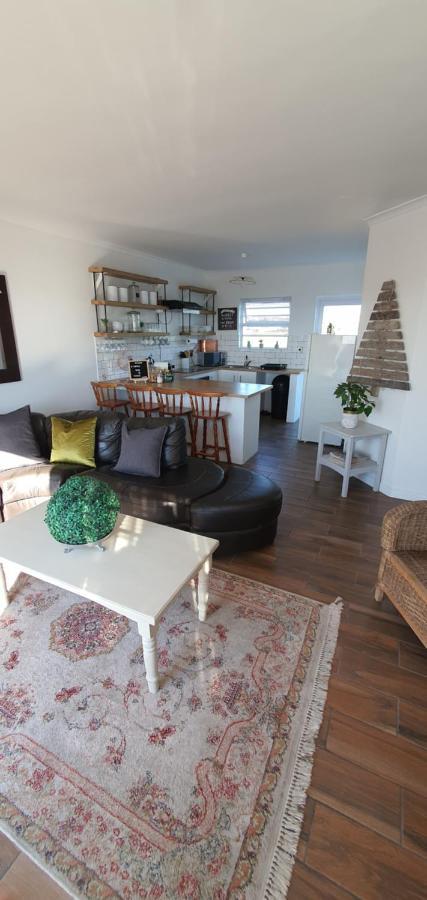 Aintree Farm Cottage 랑게바안 외부 사진